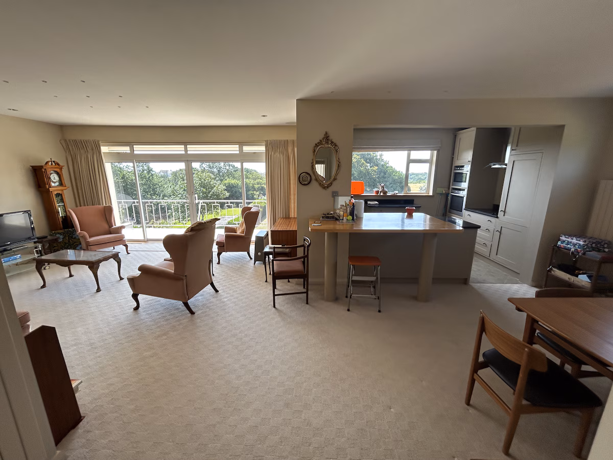 Spacious 2BR Stay in Beautiful St. Brelade