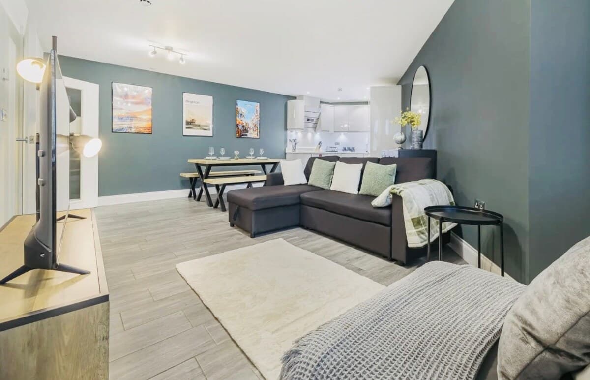 Central Brighton Apartment | 2 Bedrooms